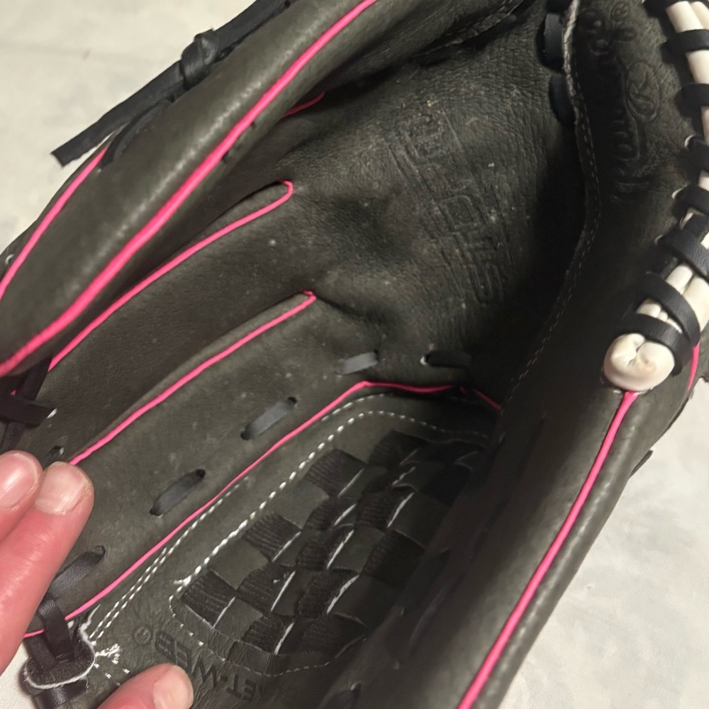 Rawlings Storm Softball Glove with Pink Trim - Picture 7 of 14
